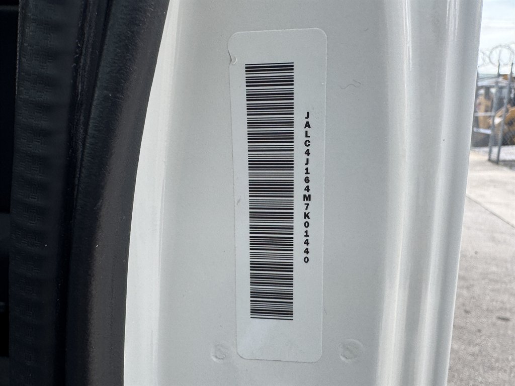 2021 Isuzu Npr-xd - $41,995