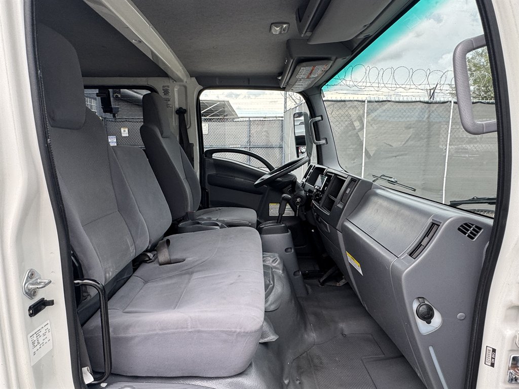 2021 Isuzu Npr-xd - $41,995
