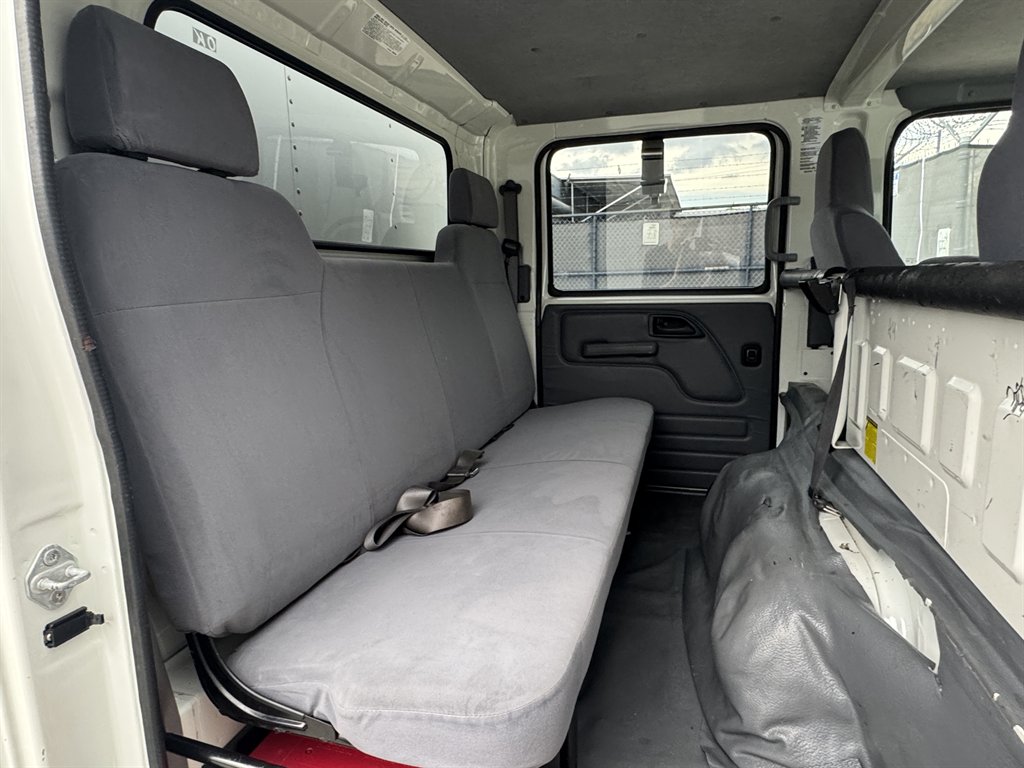 2021 Isuzu Npr-xd - $41,995