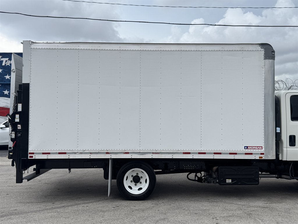 2021 Isuzu Npr-xd - $41,995