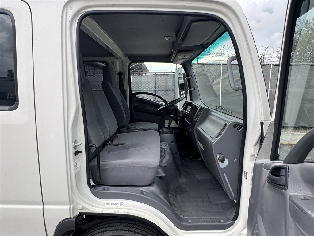 2021 Isuzu Npr-xd - $41,995