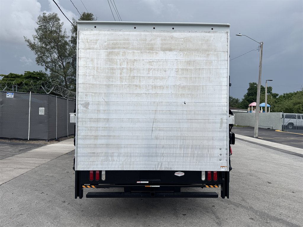 2021 Isuzu Npr-xd - $41,995