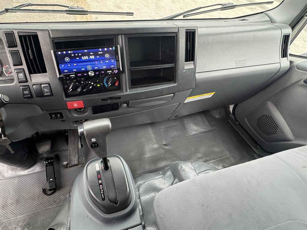 2021 Isuzu Npr-xd - $41,995