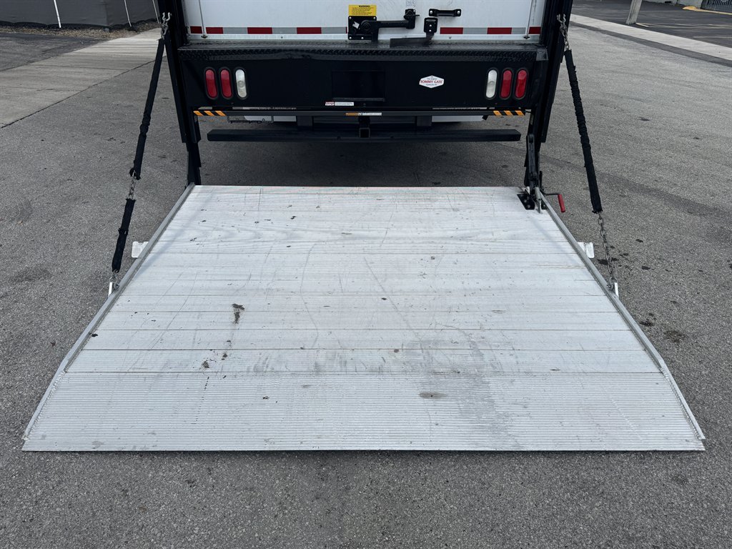 2021 Isuzu Npr-xd - $41,995
