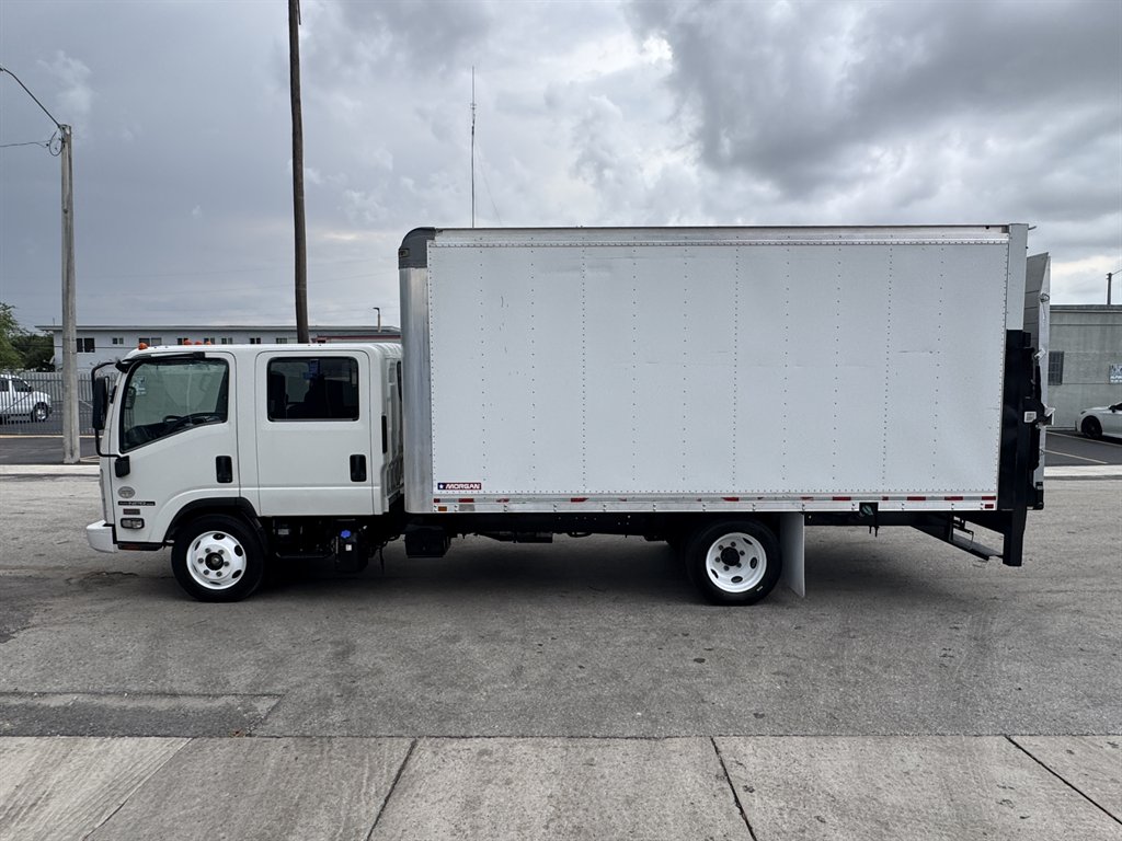 2021 Isuzu Npr-xd - $41,995