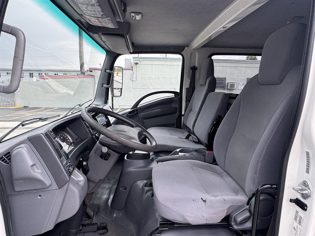 2021 Isuzu Npr-xd - $41,995