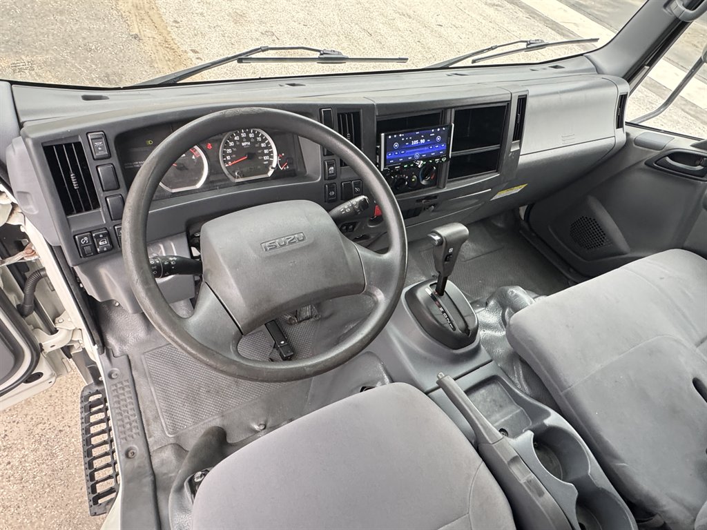2021 Isuzu Npr-xd - $41,995