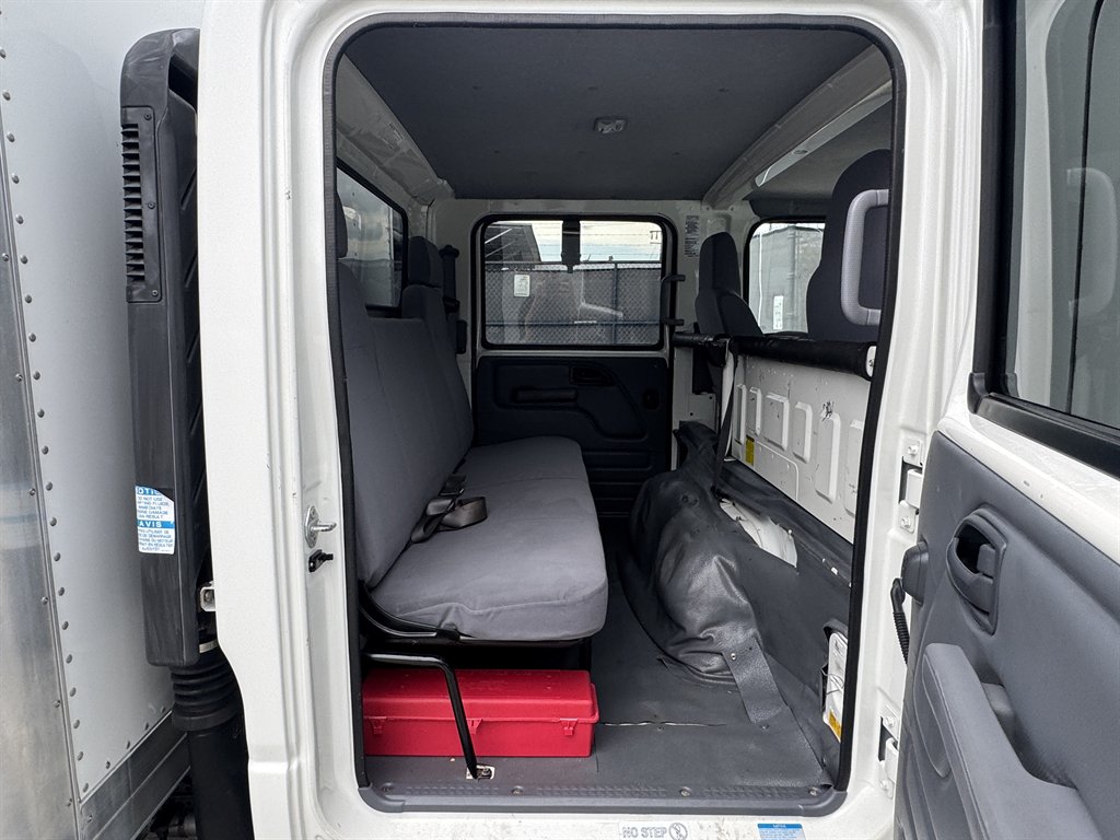 2021 Isuzu Npr-xd - $41,995