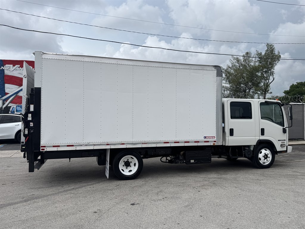 2021 Isuzu Npr-xd - $41,995