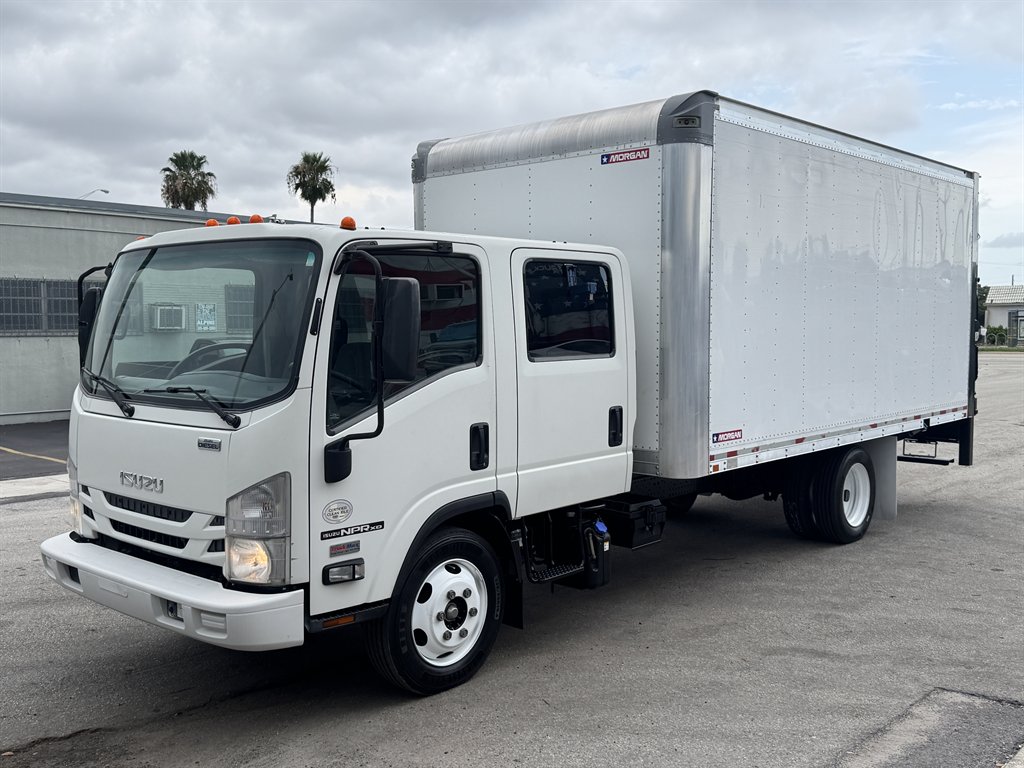 2021 Isuzu Npr-xd - $41,995