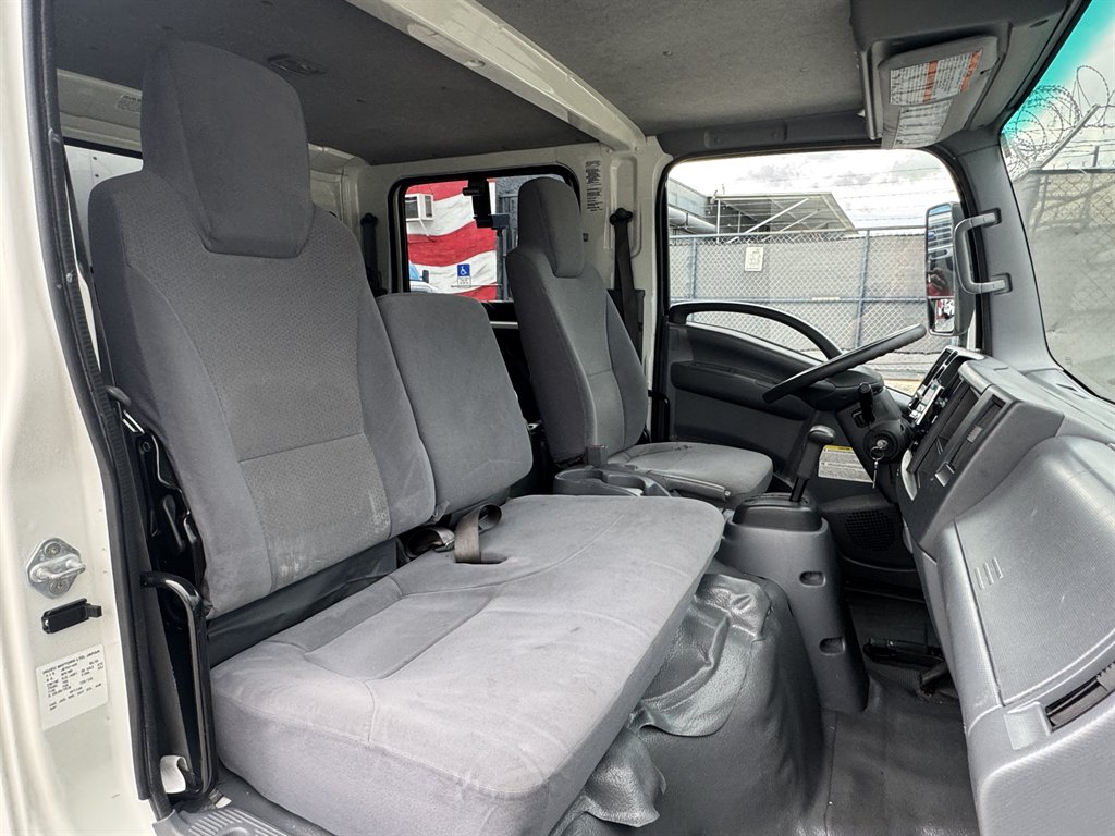 2021 Isuzu Npr-xd - $41,995