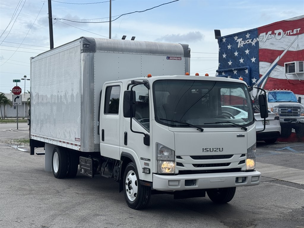 2021 Isuzu Npr-xd - $41,995