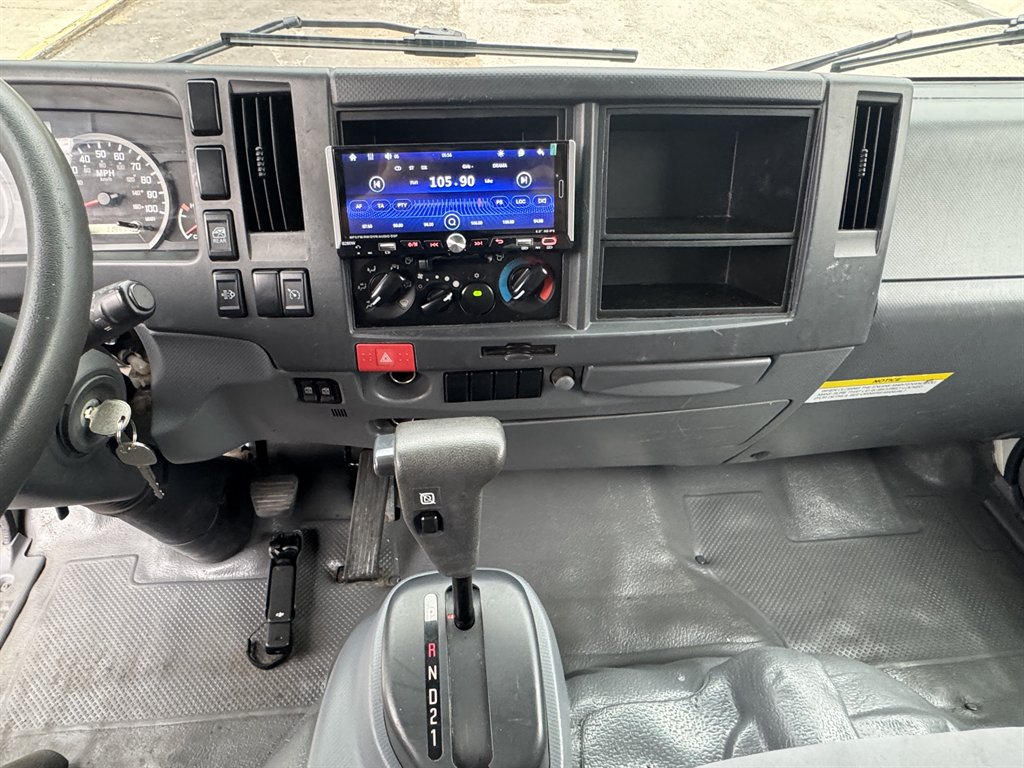 2021 Isuzu Npr-xd - $41,995