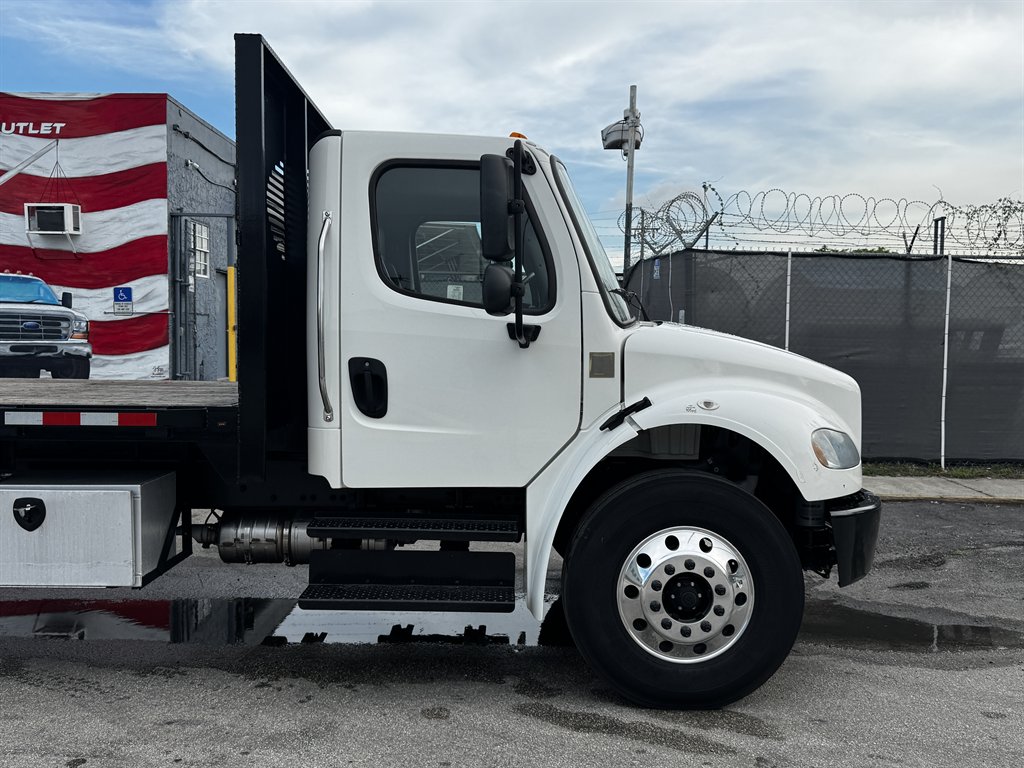 2020 Freightliner M2 - $29,995
