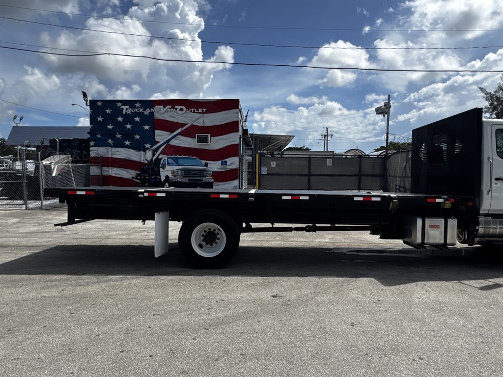 2020 Hino Conventional Type Truck - $32,995