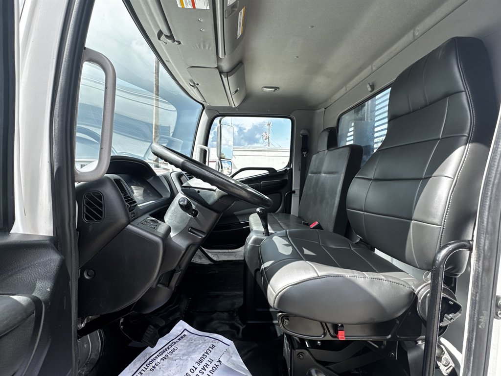 2020 Hino Conventional Type Truck - $32,995