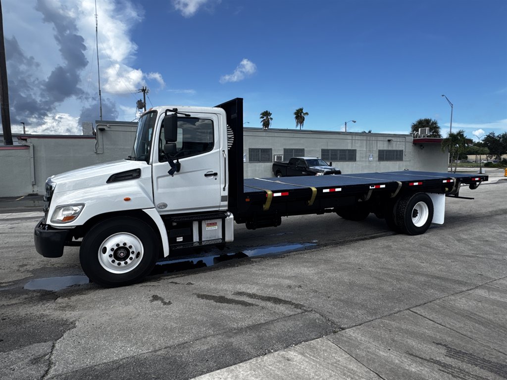 2020 Hino Conventional Type Truck - $32,995