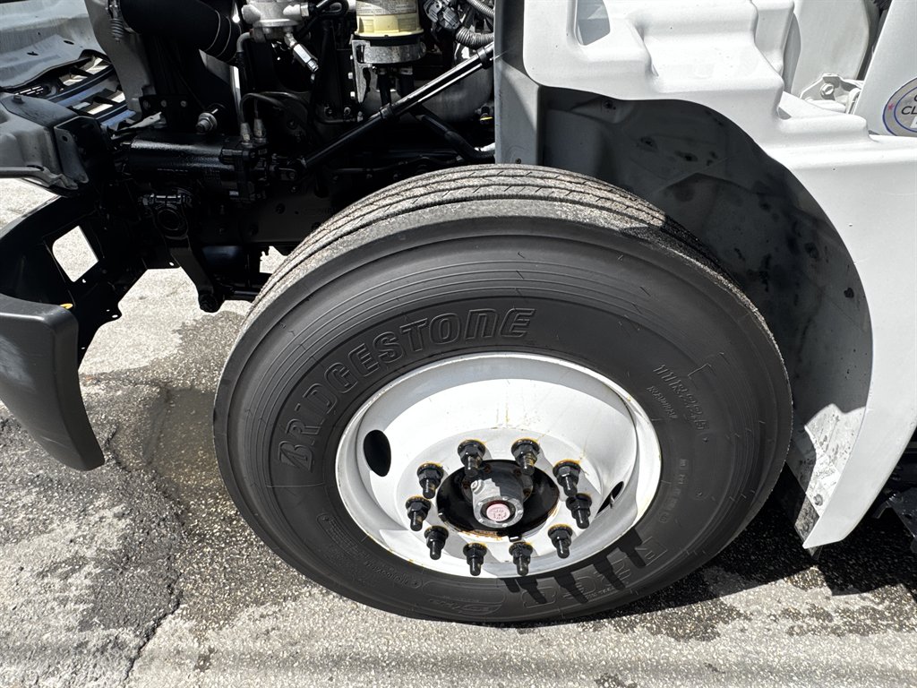 2020 Hino Conventional Type Truck - $32,995