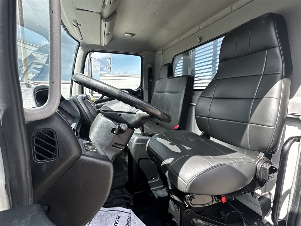 2020 Hino Conventional Type Truck - $32,995