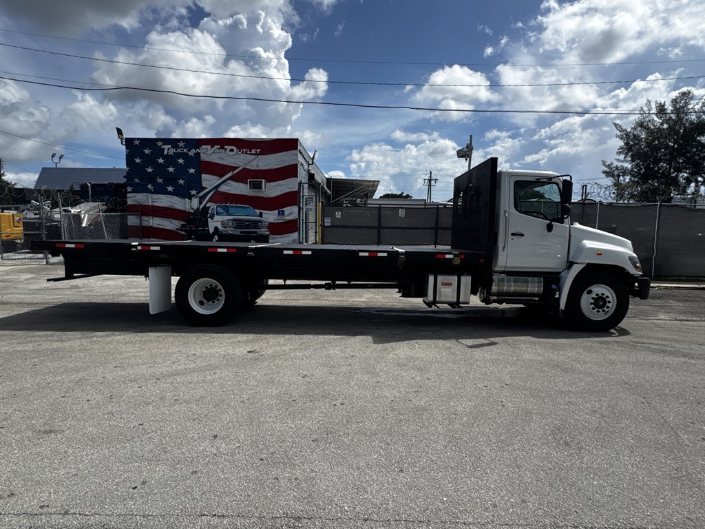 2020 Hino Conventional Type Truck - $32,995