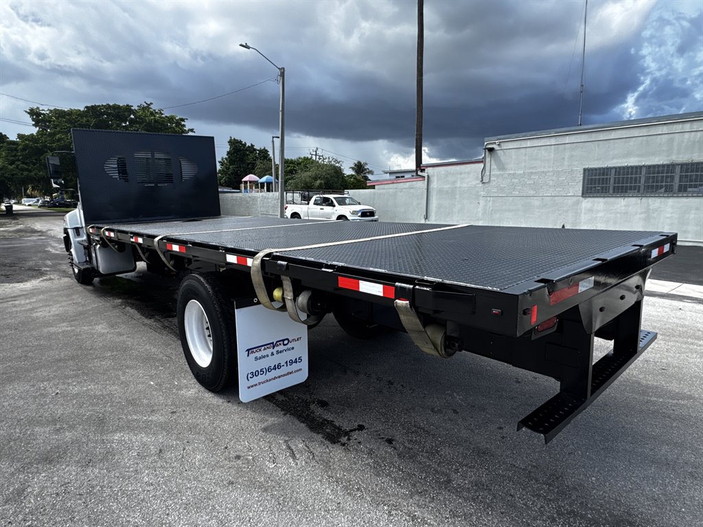2020 Hino Conventional Type Truck - $32,995
