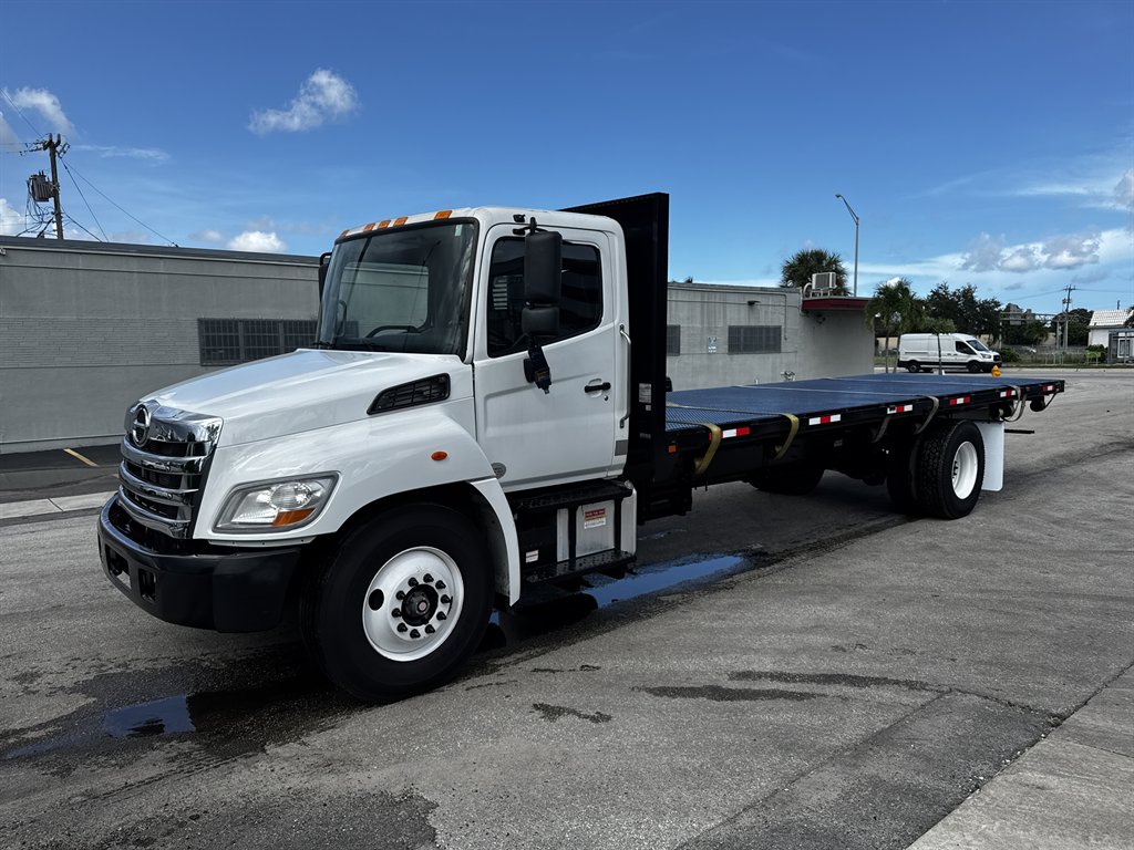 2020 Hino Conventional Type Truck - $32,995