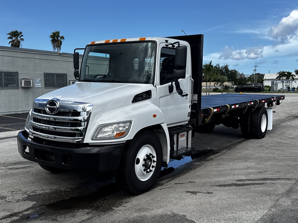 2020 Hino Conventional Type Truck - $32,995