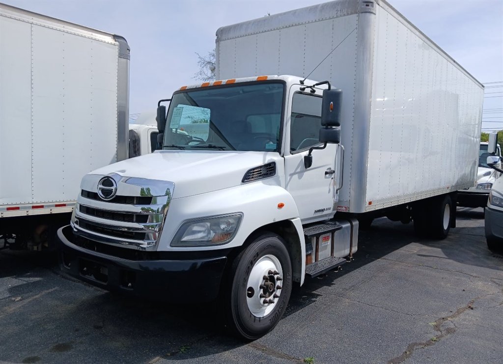 2019 Hino 268 - $31,995