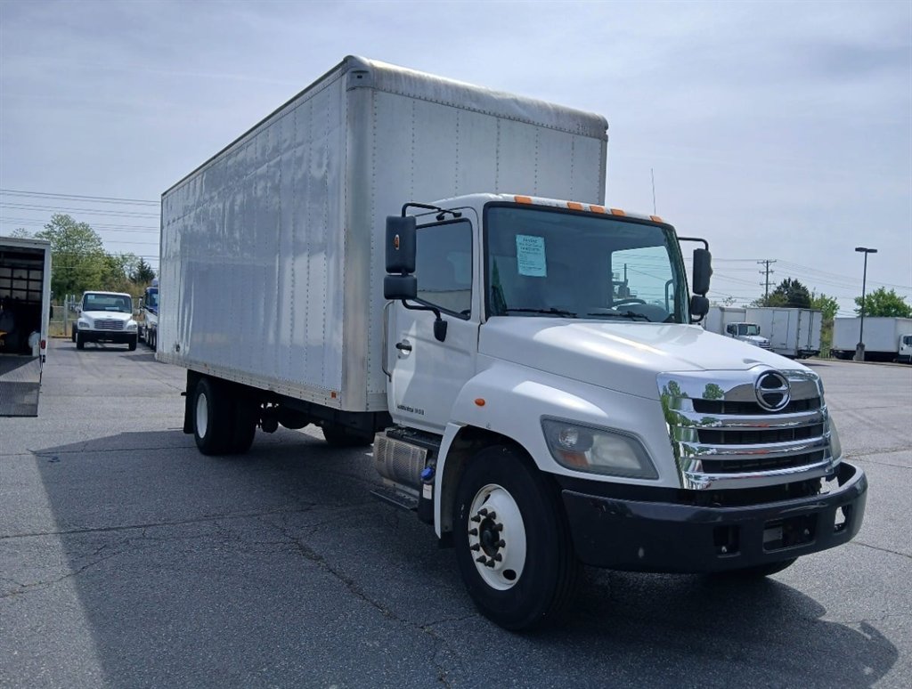 2019 Hino 268 - $31,995