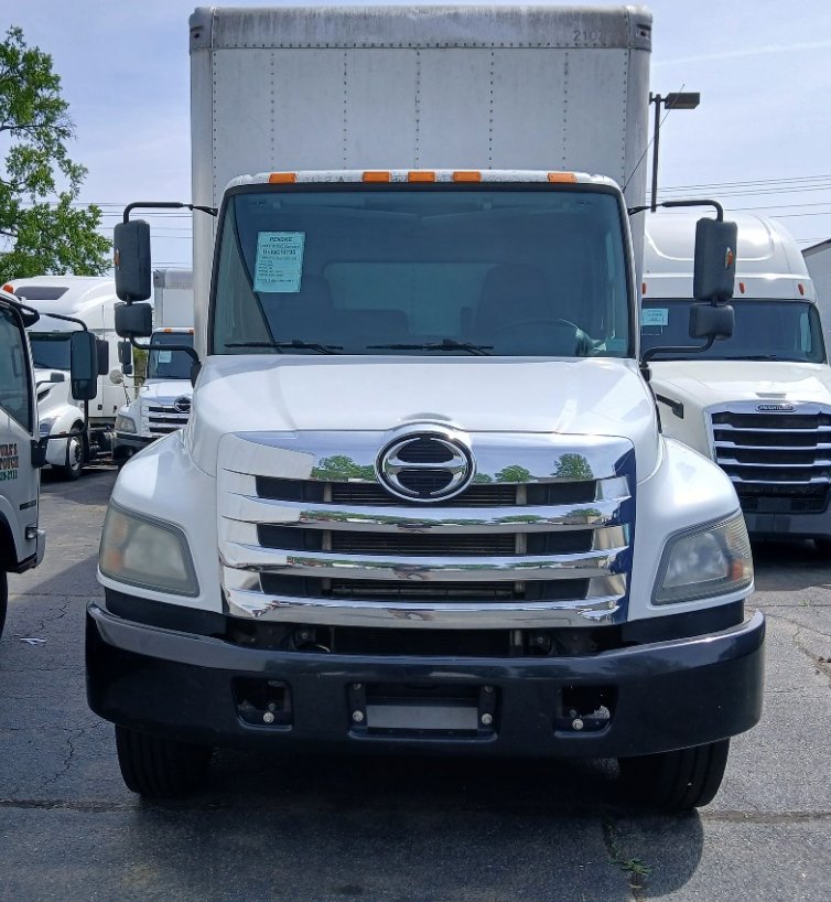 2019 Hino 268 - $31,995