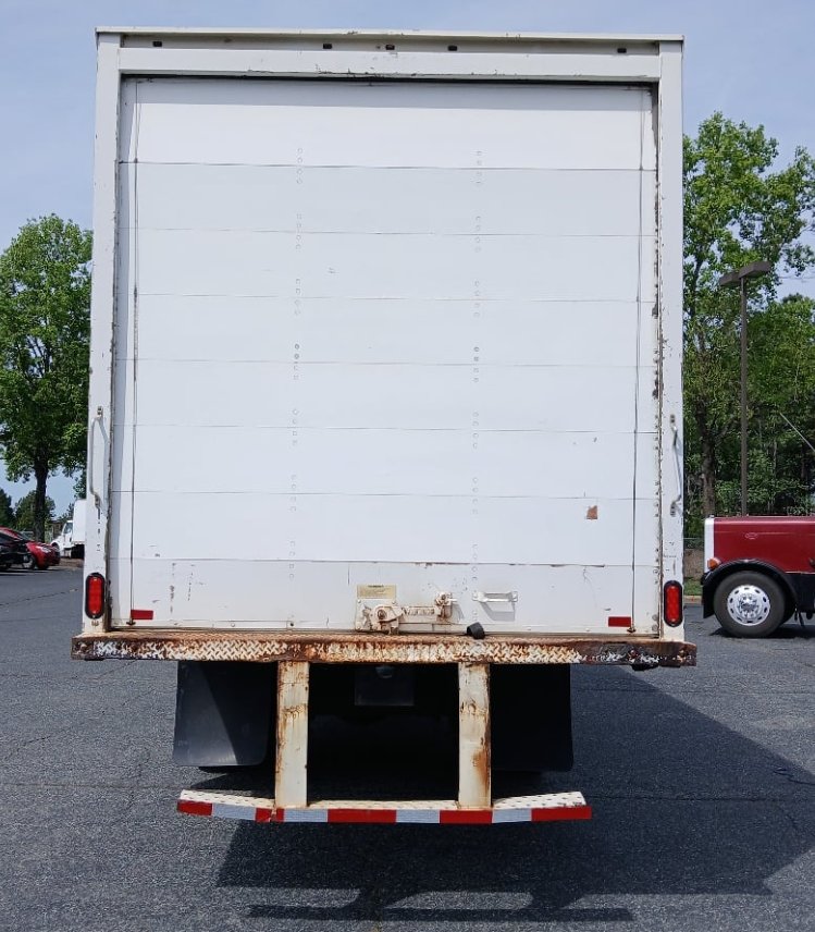 2019 Hino 268 - $31,995