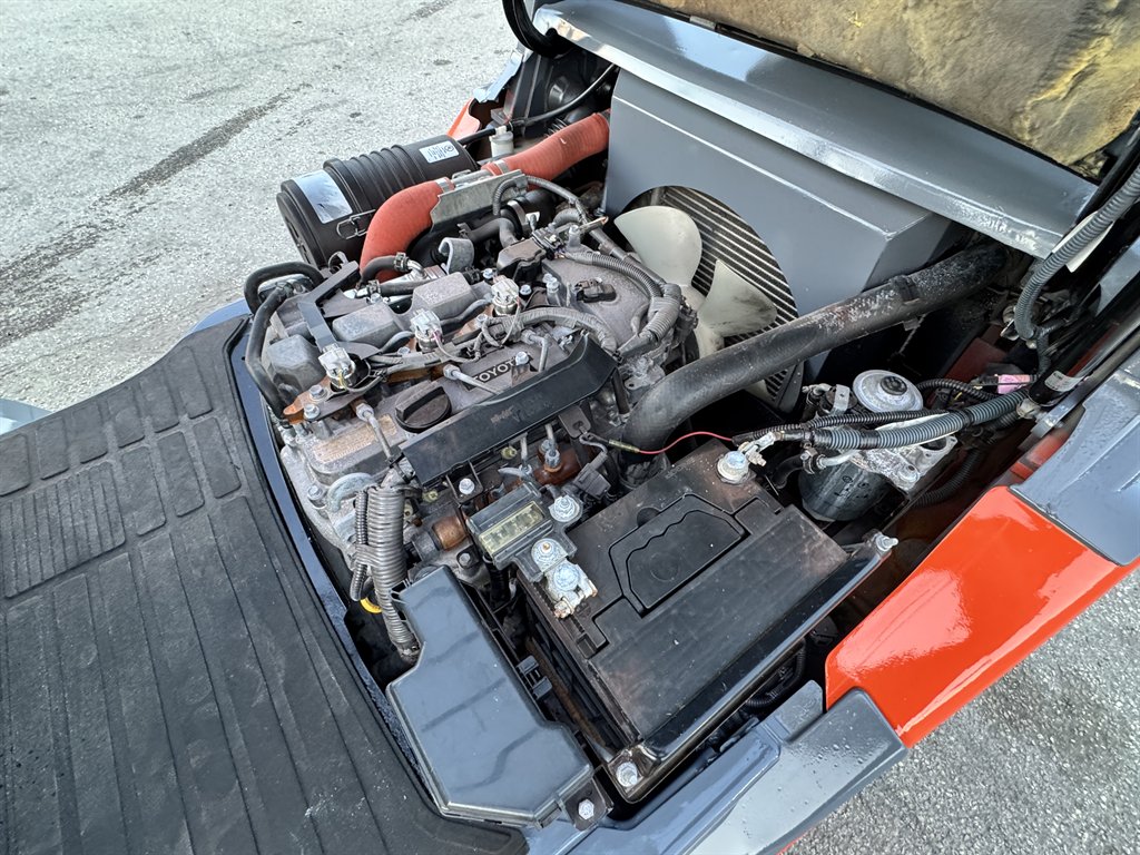 2018 Toyota 8fdu30 - $19,995