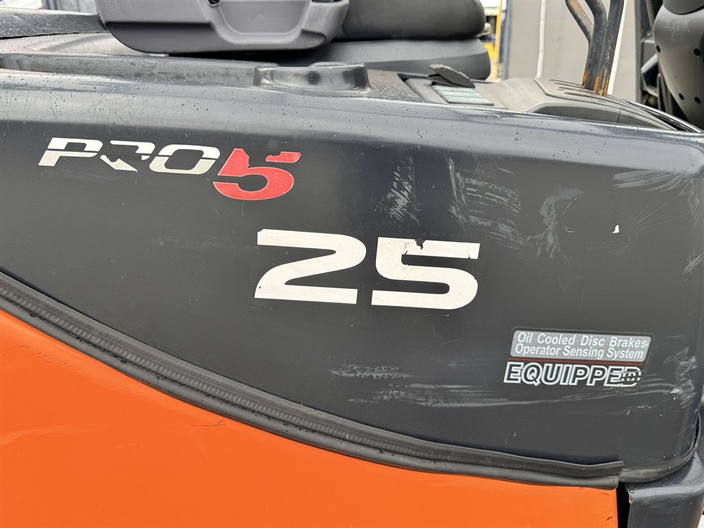 2007 Doosan D25s-5 - $12,995