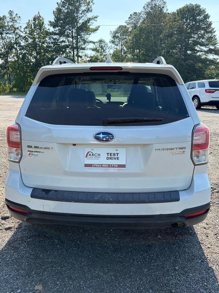 2017 Subaru Forester - $17,995