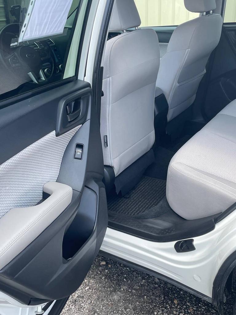 2017 Subaru Forester - $17,995