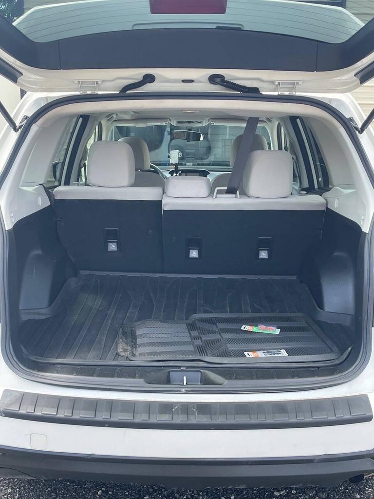 2017 Subaru Forester - $17,995