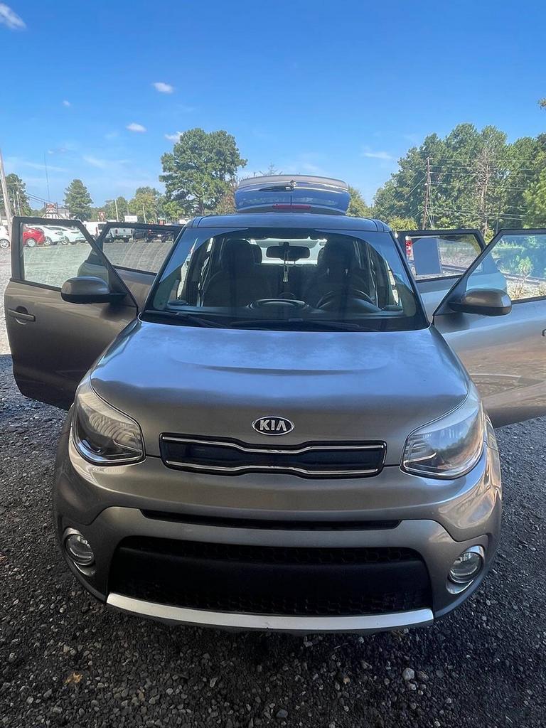 2017 Kia Soul - $9,500