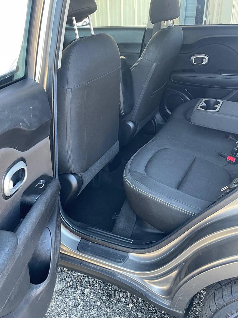 2017 Kia Soul - $9,500