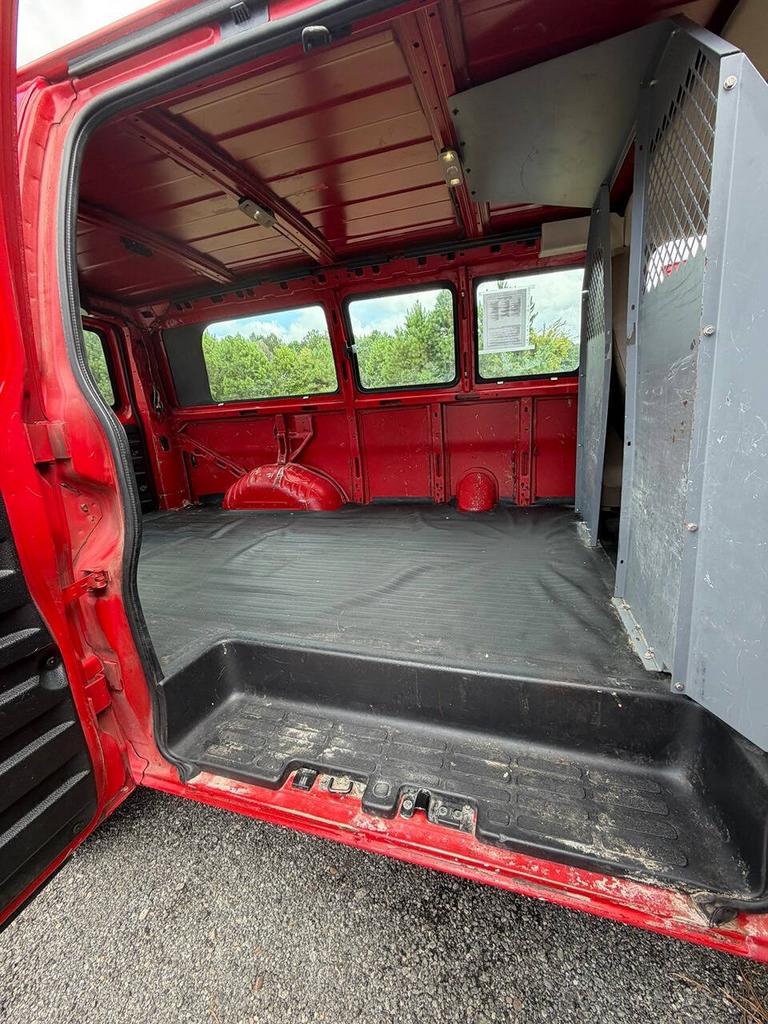 2015 Chevrolet Express - $14,995