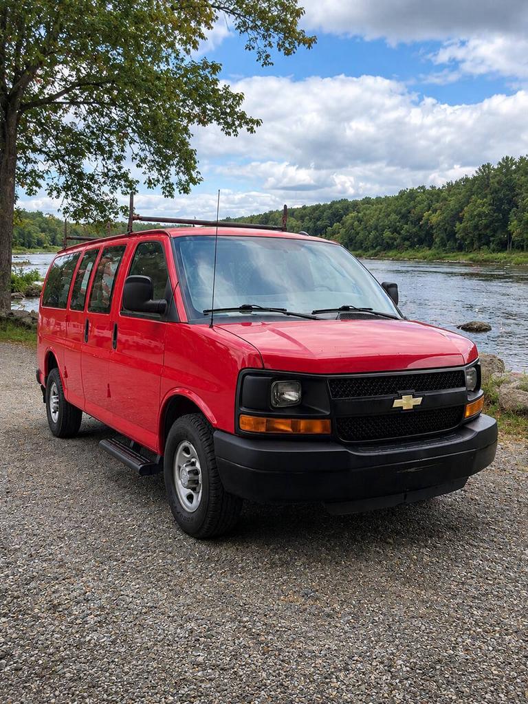 2015 Chevrolet Express - $14,995