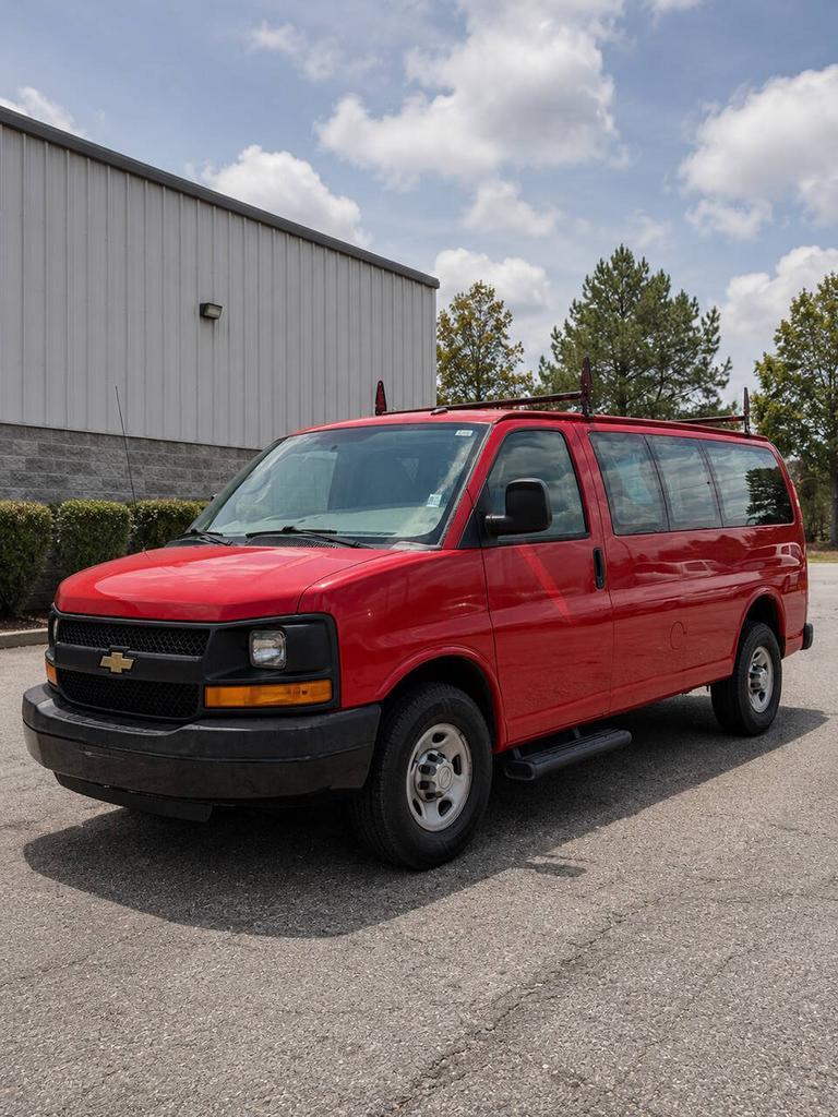 2015 Chevrolet Express - $14,995