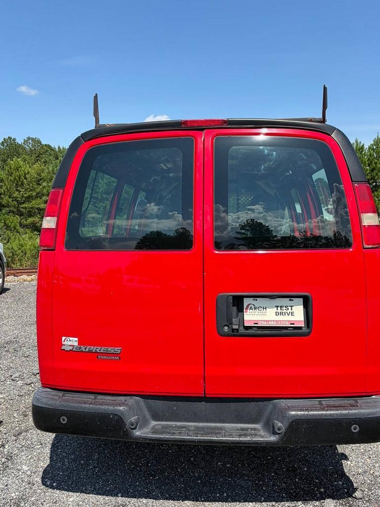 2015 Chevrolet Express - $14,995