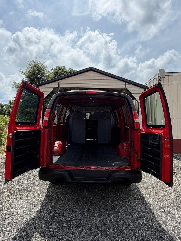 2015 Chevrolet Express - $14,995