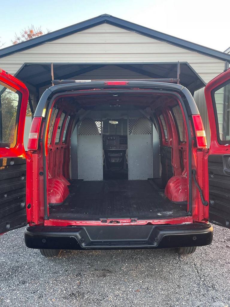 2015 Chevrolet Express - $14,995
