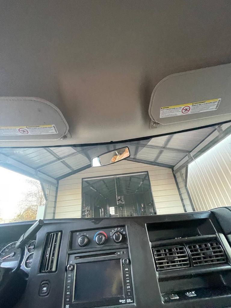 2015 Chevrolet Express - $14,995