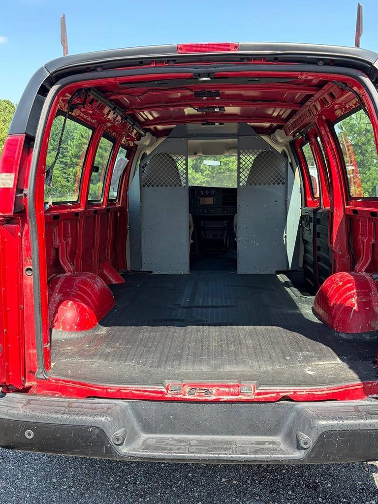 2015 Chevrolet Express - $14,995
