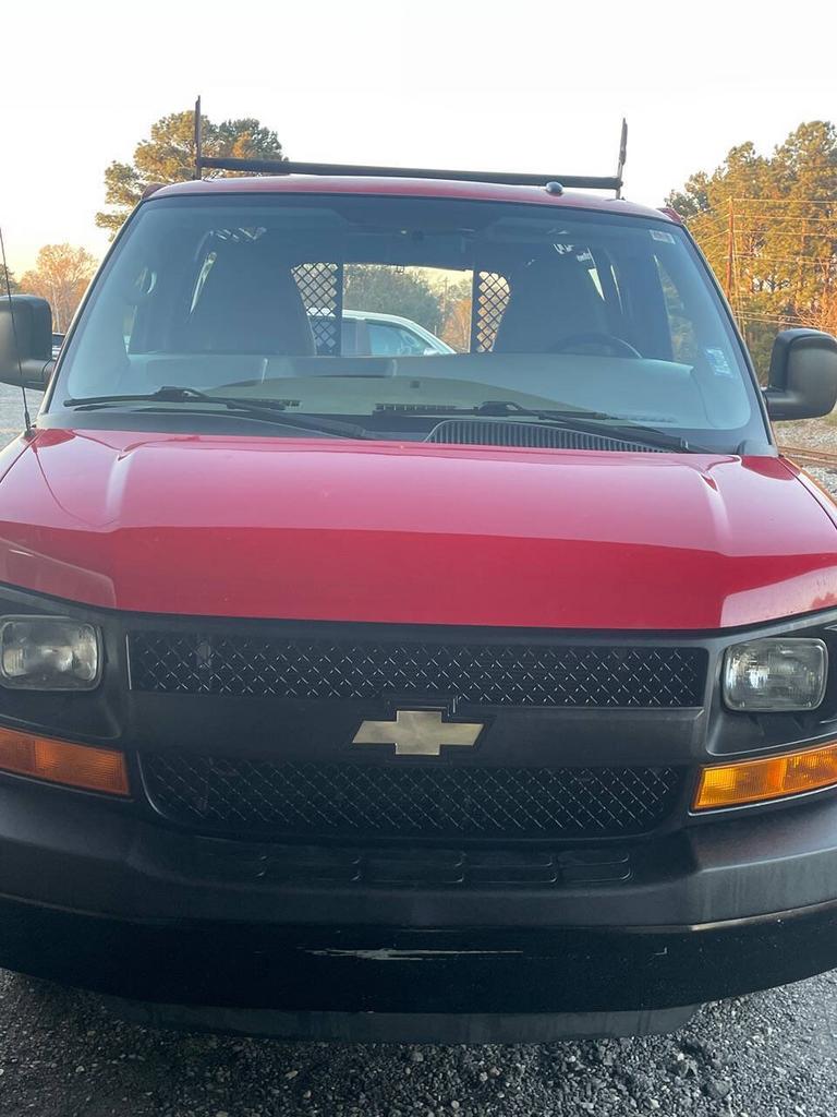 2015 Chevrolet Express - $14,995