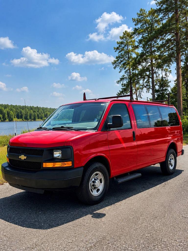 2015 Chevrolet Express - $14,995