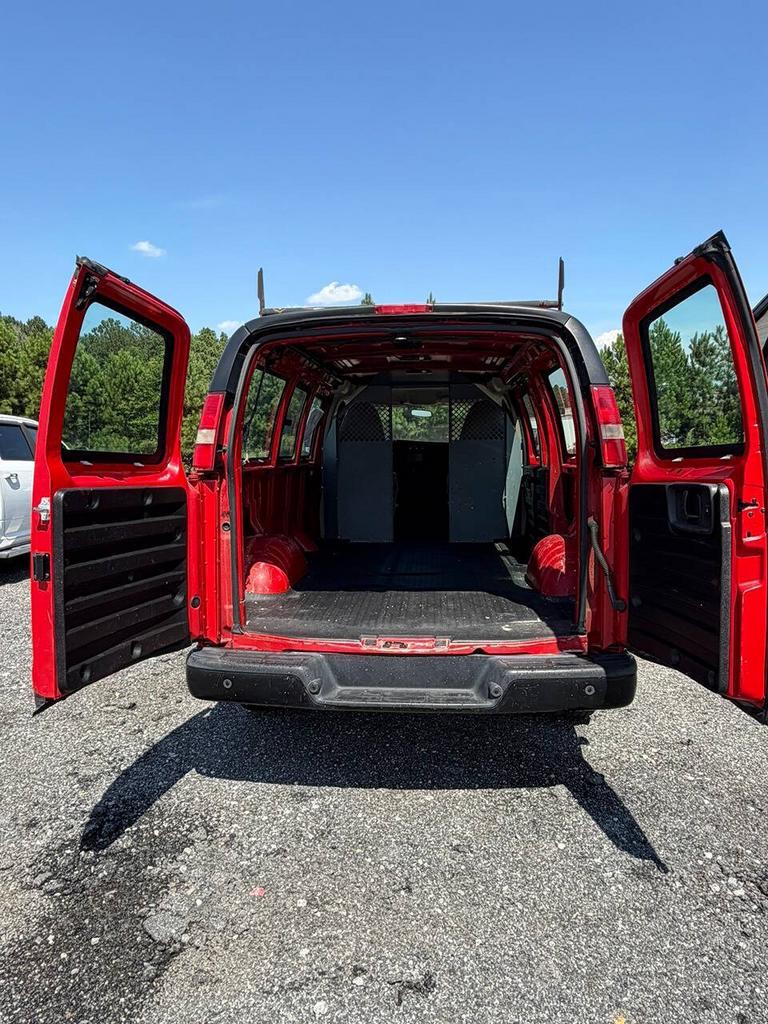 2015 Chevrolet Express - $14,995