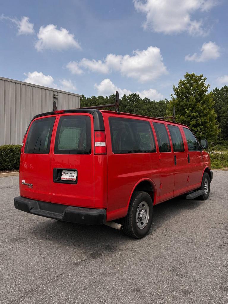 2015 Chevrolet Express - $14,995